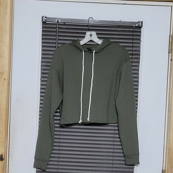 Wild Fable womans crop style hoodie size xs - Picture 2 of 10